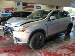 2018 Mitsubishi Outlander SE with VIN JA4AR3AW9JU021156, listed as a Copart auction lot 61805195 with 61,813 mi miles and Salvage title. Bid and sale history available at DreamBid. Image 1.