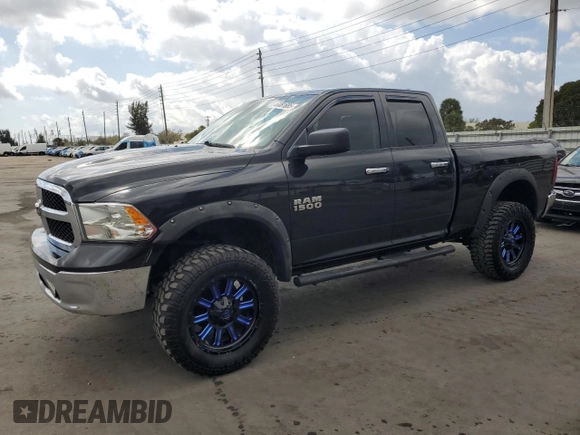 2015 Ram 1500 SLT z VIN 1C6RR6GG6FS623131, wystawiony jako Copart lot #46081685 z przebiegiem 161 376 mil mil oraz Szkoda całkowita • Salvage title. Historia ofert i sprzedaży dostępna na DreamBid. Obrazek 1.