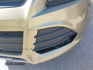 2013 Ford Escape SE с VIN 1FMCU0GXXDUA15555, выставлен на аукционе IAAI как лот 42227394 с пробегом 143 214 миль миль и . История ставок и продаж доступна на DreamBid. Изображение 12.