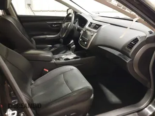 2016 Nissan Altima SR with VIN 1N4AL3AP7GC150890, listed as a IAAI auction lot 41609531 with 86,587 mi miles and . Bid and sale history available at carsss.com. Image 5.