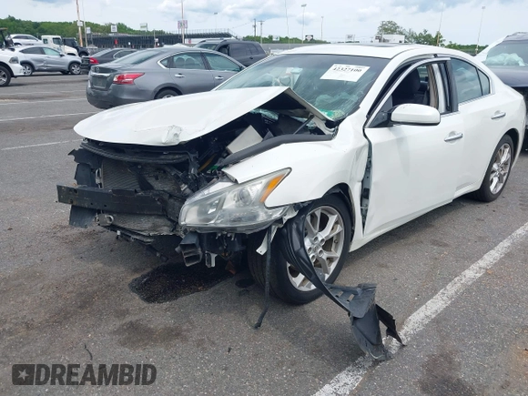 2014 Nissan Maxima S z VIN 1N4AA5AP3EC906150, wystawiony jako IAAI lot #42327100 z przebiegiem 97 366 mil mil oraz . Historia ofert i sprzedaży dostępna na DreamBid. Obrazek 2.