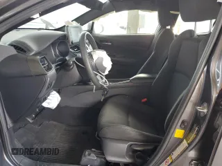 2019 Toyota C-HR XLE z VIN JTNKHMBX9K1026091, wystawiony jako Copart lot #50811835 z przebiegiem 86 424 mil mil oraz Szkoda całkowita • Salvage title. Historia ofert i sprzedaży dostępna na DreamBid. Obrazek 7.