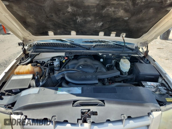 2004 Cadillac Escalade with VIN 1GYEK63N74R228938, listed as a Copart auction lot 63845725 with 267,438 mi miles and Salvage title. Bid and sale history available at DreamBid. Image 12.