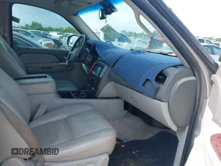 2007 Chevrolet Suburban LT with VIN 1GNFK16357J228812, listed as a IAAI auction lot 42092270 with 278,258 mi miles and . Bid and sale history available at DreamBid. Image 5.