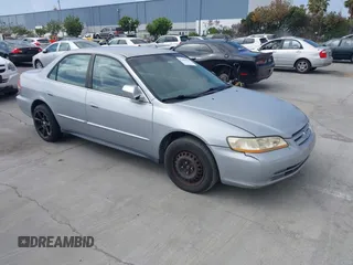 2001 Honda Accord LX z VIN 1HGCG56421A123022, wystawiony jako IAAI lot #42488903 z przebiegiem 139 479 mil mil oraz . Historia ofert i sprzedaży dostępna na DreamBid. Obrazek 1.