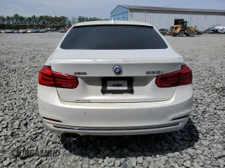 2016 BMW 3 Series 328i xDrive z VIN WBA8E3G57GNU00476, wystawiony jako Copart lot #54625345 z przebiegiem 75 079 mil mil oraz Szkoda całkowita • Salvage title. Historia ofert i sprzedaży dostępna na DreamBid. Obrazek 6.