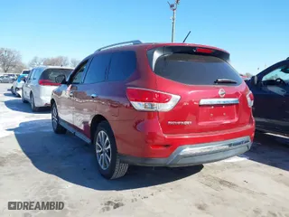 2016 Nissan Pathfinder S with VIN 5N1AR2MN2GC668883, listed as a IAAI auction lot 41760222 with 165,304 mi miles. Bid and sale history available at carsss.com. Image 3.