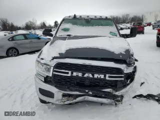 2019 Ram 2500 Tradesman with VIN 3C6MR5AJ0KG551935, listed as a Copart auction lot 43856195 with 156,569 mi miles and Salvage Title. Bid and sale history available at carsss.com. Image 5.