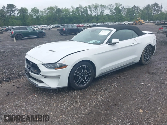 2022 Ford Mustang EcoBoost z VIN 1FATP8UH3N5104988, wystawiony jako IAAI lot #42320593 z przebiegiem 51 101 mil mil oraz . Historia ofert i sprzedaży dostępna na DreamBid. Obrazek 2.