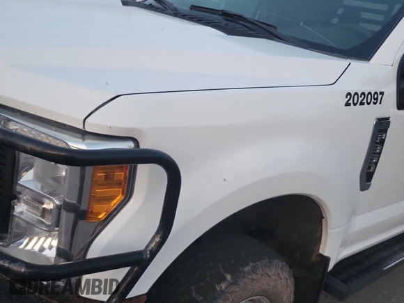 2017 Ford F-350 with VIN 1FT7X3B62HEE09676, listed as a IAAI auction lot 42727709 with 154,269 mi miles and . Bid and sale history available at DreamBid. Image 51.