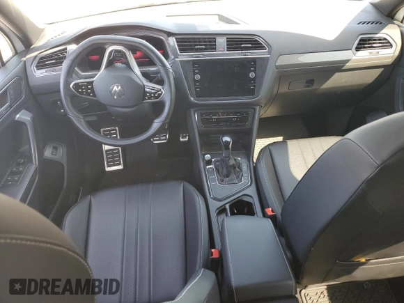 2022 Volkswagen Tiguan SE R-Line Black with VIN 3VVCB7AX5NM058171, listed as a Copart auction lot 51778885 with 61,196 mi miles and Salvage Title. Bid and sale history available at DreamBid. Image 8.