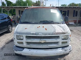1998 Chevrolet Chevy Van z VIN 1GCEG15M6W1009839, wystawiony jako IAAI lot #42100010 z przebiegiem Nie podano mil oraz . Historia ofert i sprzedaży dostępna na DreamBid. Obrazek 12.