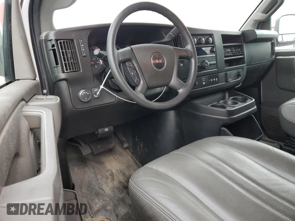 2022 GMC Savana Cargo z VIN 1GTW7AFP6N1148400, wystawiony jako Copart lot #55868185 z przebiegiem 27 226 mil mil oraz Szkoda całkowita • Salvage title. Historia ofert i sprzedaży dostępna na DreamBid. Obrazek 8.