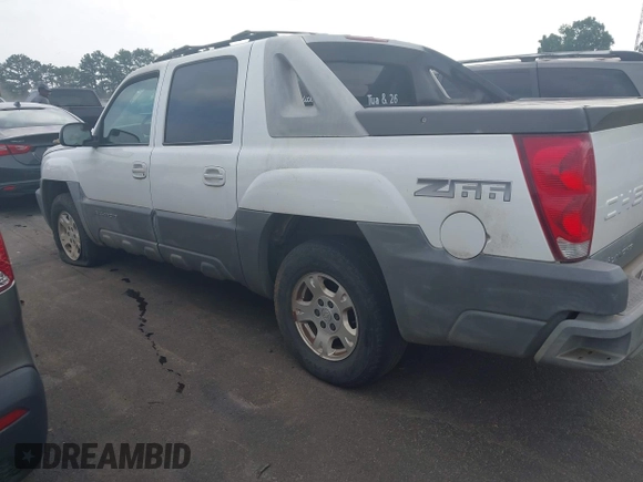 2002 Chevrolet Avalanche with VIN 3GNEC13T92G185390, listed as a IAAI auction lot 42619388 with 164,145 mi miles and . Bid and sale history available at DreamBid. Image 3.