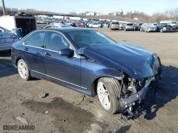 2014 Mercedes-Benz C-Class C 300 Sport with VIN WDDGF8ABXER319765, listed as a IAAI auction lot 41759219 with 117,637 mi miles. Bid and sale history available at carsss.com. Image 1.