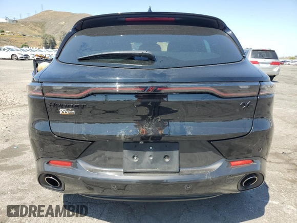 2024 Dodge Hornet R/T Plus z VIN ZACPDFDW4R3A14678, wystawiony jako Copart lot #57875455 z przebiegiem 5 215 mil mil oraz Szkoda całkowita • Salvage title. Historia ofert i sprzedaży dostępna na DreamBid. Obrazek 6.