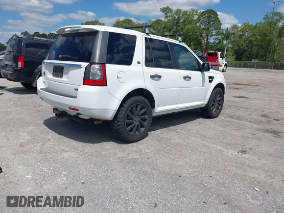2011 Land Rover LR2 HSE with VIN SALFT2BN4BH263966, listed as a IAAI auction lot 42038664 with 130,305 mi miles and . Bid and sale history available at DreamBid. Image 4.