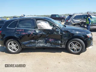 2017 Audi Q5 Premium Plus с VIN WA1L2AFP2HA012393, выставлен на аукционе IAAI как лот 41921717 с пробегом 84 065 миль миль и . История ставок и продаж доступна на DreamBid. Изображение 14.