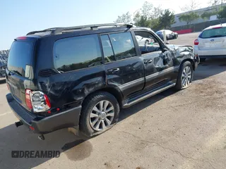 2000 Toyota Land Cruiser z VIN JT3HT05J2Y0101522, wystawiony jako IAAI lot #41965792 z przebiegiem 187 172 mil mil oraz . Historia ofert i sprzedaży dostępna na DreamBid. Obrazek 4.
