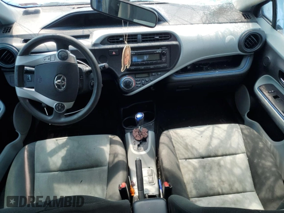 2012 Toyota Prius One z VIN JTDKDTB39C1507466, wystawiony jako Copart lot #55726175 z przebiegiem Nie podano mil oraz Szkoda całkowita • Salvage title. Historia ofert i sprzedaży dostępna na DreamBid. Obrazek 8.