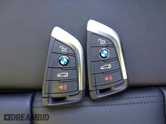 2022 BMW 3 Series 330i xDrive with VIN 3MW5R7J06N8C43146, listed as a IAAI auction lot 41572792 with 6,224 mi miles. Bid and sale history available at carsss.com. Image 11.