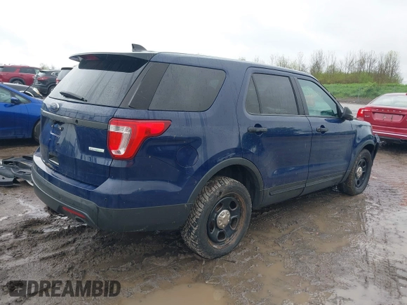 2017 Ford Police Interceptor Utility z VIN 1FM5K8AT8HGC25644, wystawiony jako IAAI lot #42223936 z przebiegiem 199 948 mil mil oraz . Historia ofert i sprzedaży dostępna na DreamBid. Obrazek 4.