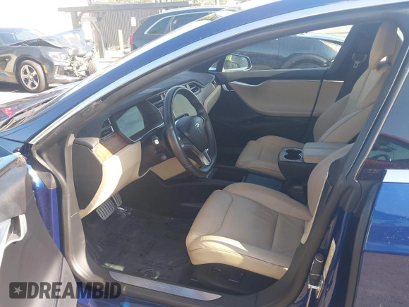 2016 Tesla Model S 90D with VIN 5YJSA1E48GF161604, listed as a IAAI auction lot 39977345 with 32,789 mi miles and . Bid and sale history available at DreamBid. Image 5.