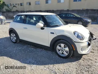 2021 MINI Hardtop Cooper с VIN WMWXR3C08M2N99822, выставлен на аукционе Copart как лот 80380884 с пробегом 21 257 миль миль и Списание • Salvage title. История ставок и продаж доступна на DreamBid. Изображение 4.