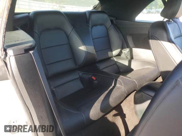 2016 Ford Mustang EcoBoost Premium z VIN 1FATP8UH9G5280947, wystawiony jako Copart lot #53451195 z przebiegiem 142 567 mil mil oraz Szkoda całkowita • Salvage title. Historia ofert i sprzedaży dostępna na DreamBid. Obrazek 10.