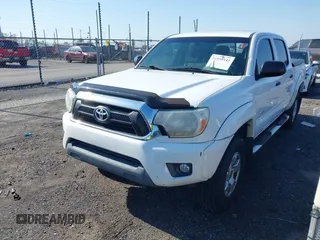 2015 Toyota Tacoma PreRunner with VIN 5TFJU4GN0FX069112, listed as a IAAI auction lot 41998443 with 49,593 mi miles and . Bid and sale history available at DreamBid. Image 6.
