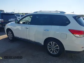 2014 Nissan Pathfinder SL with VIN 5N1AR2MN3EC700348, listed as a IAAI auction lot 41974897 with 119,654 mi miles and . Bid and sale history available at DreamBid. Image 14.