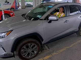 2022 Toyota RAV4 Hybrid XLE Premium with VIN 4T3B6RFV2NU084419, listed as a IAAI auction lot 42729518 with 76,607 mi miles and . Bid and sale history available at DreamBid. Image 4.
