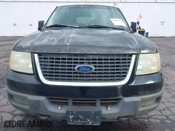 2005 Ford Expedition Special Service with VIN 1FMPU16585LB07553, listed as a IAAI auction lot 39462712 with 1 mi miles. Bid and sale history available at carsss.com. Image 6.