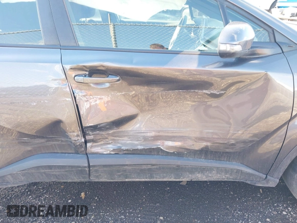 2019 Toyota C-HR XLE with VIN JTNKHMBX4K1048614, listed as a IAAI auction lot 41800696 with 78,191 mi miles. Bid and sale history available at carsss.com. Image 17.