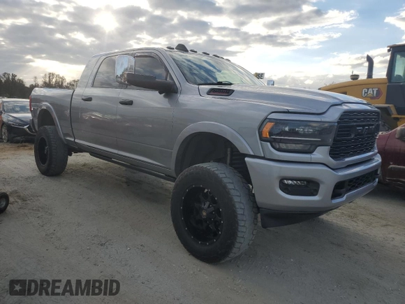 2020 Ram 2500 Limited z VIN 3C6UR5SL9LG282626, wystawiony jako Copart lot #78934634 z przebiegiem 121 895 mil mil oraz Szkoda całkowita • Salvage title. Historia ofert i sprzedaży dostępna na DreamBid. Obrazek 4.