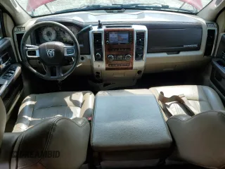 2009 Dodge 1500 Sport z VIN 1D3HV18T39S823619, wystawiony jako Copart lot #60031415 z przebiegiem 129 340 mil mil oraz Szkoda całkowita • Salvage title. Historia ofert i sprzedaży dostępna na DreamBid. Obrazek 8.