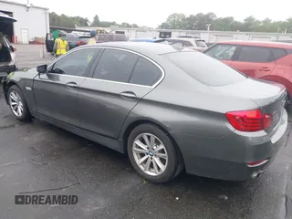 2014 BMW 5 Series 528i xDrive z VIN WBA5A7C53ED614914, wystawiony jako IAAI lot #42509306 z przebiegiem 137 903 mil mil oraz . Historia ofert i sprzedaży dostępna na DreamBid. Obrazek 3.
