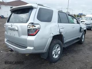 2021 Toyota 4Runner SR5 with VIN JTEMU5JRXM5941136, listed as a IAAI auction lot 41872436 with 74,272 mi miles and . Bid and sale history available at DreamBid. Image 4.