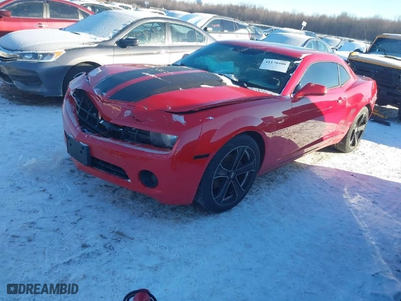 2011 Chevrolet Camaro 1LT with VIN 2G1FB1ED6B9157474, listed as a IAAI auction lot 41170400 with 182979 miles. Bid and sale history available at carsss.com. Image 2.