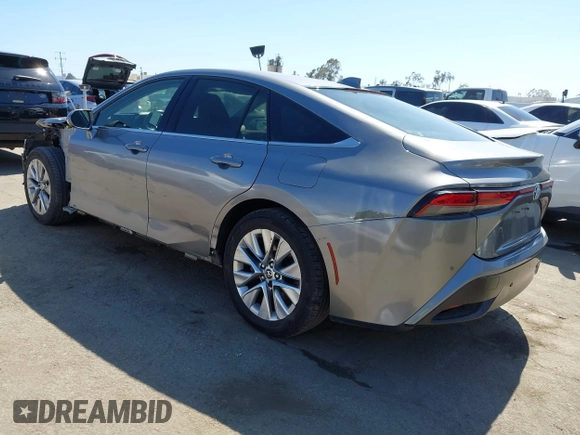 2021 Toyota Mirai XLE with VIN JTDAAAAAXMA002000, listed as a IAAI auction lot 42207752 with 33,017 mi miles and . Bid and sale history available at DreamBid. Image 3.