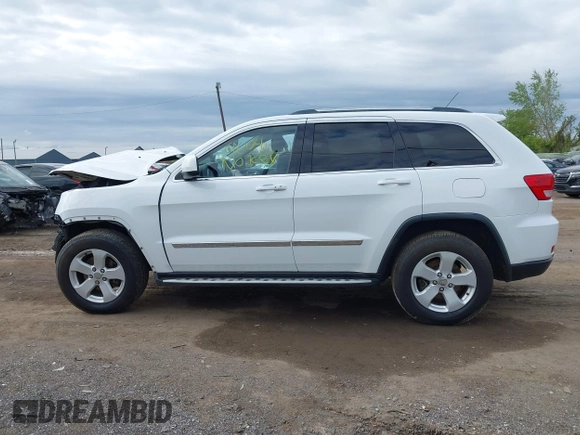 2013 Jeep Grand Cherokee Laredo с VIN 1C4RJFAG1DC549004, выставлен на аукционе IAAI как лот 42193799 с пробегом Не указан миль и . История ставок и продаж доступна на DreamBid. Изображение 14.
