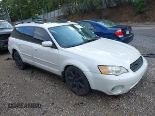2007 Subaru Legacy Outback Limited z VIN 4S4BP62C777310819, wystawiony jako IAAI lot #42740506 z przebiegiem 119 526 mil mil oraz . Historia ofert i sprzedaży dostępna na DreamBid. Obrazek 1.