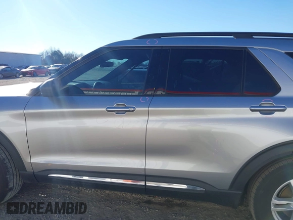2020 Ford Explorer XLT with VIN 1FMSK7DH1LGB18321, listed as a IAAI auction lot 41339915 with 142,756 mi miles. Bid and sale history available at carsss.com. Image 15.