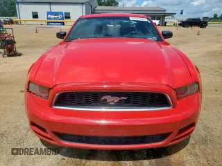 2014 Ford Mustang V6 with VIN 1ZVBP8AM8E5284439, listed as a Copart auction lot 62054585 with 183,880 mi miles and Clean title. Bid and sale history available at DreamBid. Image 5.