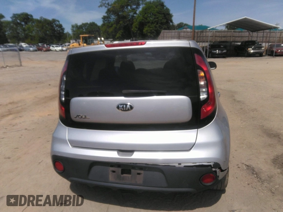 2018 Kia Soul with VIN KNDJN2A2XJ7608165, listed as a IAAI auction lot 42070027 with 85,901 mi miles. Bid and sale history available at carsss.com. Image 16.