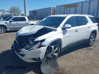 2021 Chevrolet Traverse LT z VIN 1GNEVHKW3MJ151106, wystawiony jako IAAI lot #42138456 z przebiegiem 46 605 mil mil oraz . Historia ofert i sprzedaży dostępna na DreamBid. Obrazek 17.