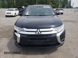 2018 Mitsubishi Outlander SE with VIN JA4AD3A36JZ054333, listed as a Copart auction lot 53289245 with 128,133 mi miles and Salvage title. Bid and sale history available at DreamBid. Image 5.