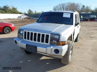 2006 Jeep Commander with VIN 1J8HG48N36C149296, listed as a IAAI auction lot 41422036 with 113,941 mi miles. Bid and sale history available at carsss.com. Image 2.