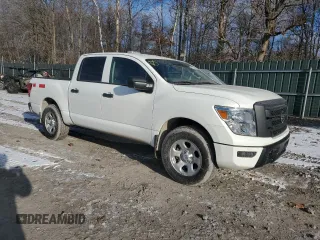 2022 Nissan Titan SV with VIN 1N6AA1EC1NN107060, listed as a Copart auction lot 86410174 with 6,899 mi miles and Clean title. Bid and sale history available at DreamBid. Image 4.