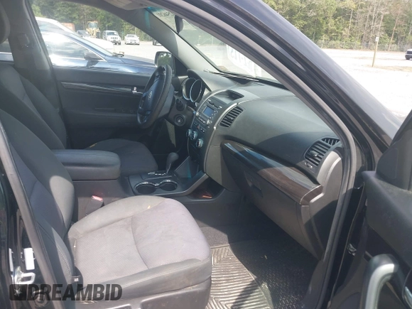 2013 Kia Sorento LX with VIN 5XYKT4A23DG310439, listed as a IAAI auction lot 42546201 with 234,287 mi miles and . Bid and sale history available at DreamBid. Image 5.